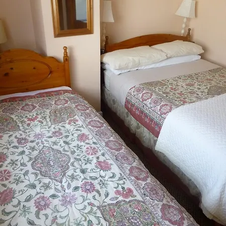Bleach Farmhouse Bed & Breakfast Tralee