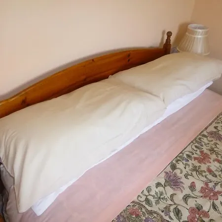 Bleach Farmhouse Bed & Breakfast