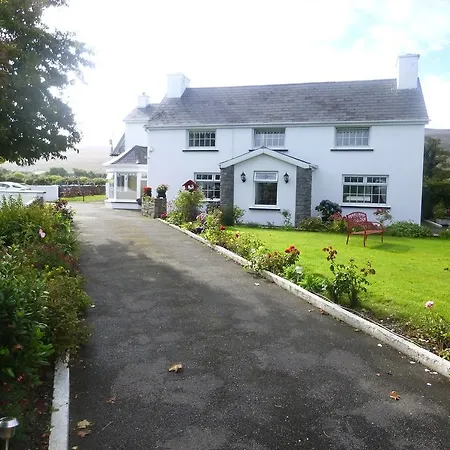 Bleach Farmhouse Bed & Breakfast 3*