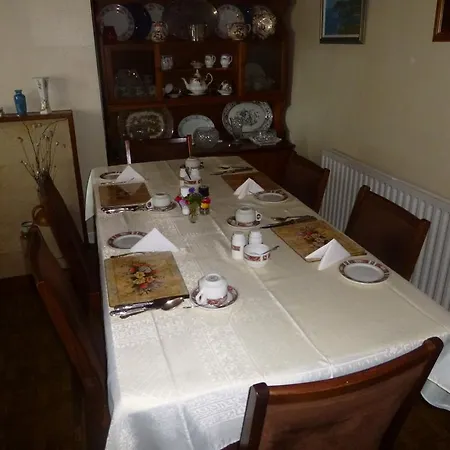 Bleach Farmhouse 3* Tralee