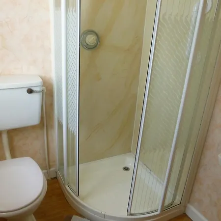 Bed & Breakfast Bleach Farmhouse 3*