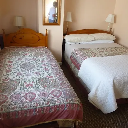 Bleach Farmhouse 3* Tralee